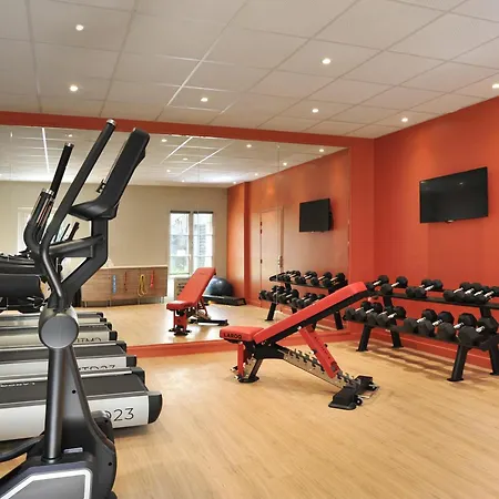 Mercure Relays Du Chateau Hotel 4*