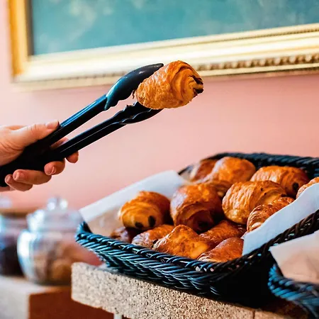 Mercure Relays Du Chateau فندق 4*