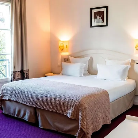 Mercure Relays Du Chateau فندق رامبوييه