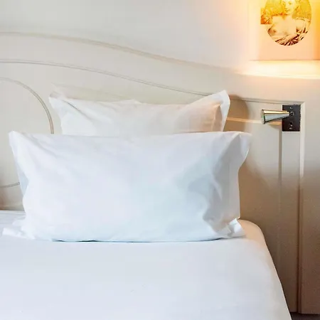 فندق Mercure Relays Du Chateau رامبوييه