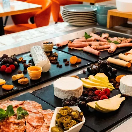 Mercure Relays Du Chateau فندق