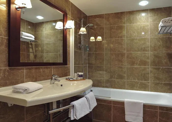 Mercure Relays Du Chateau Hotel 4*