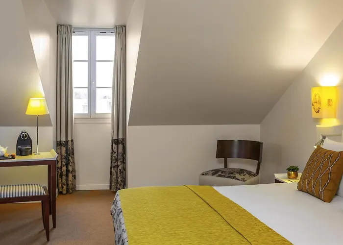Mercure Relays Du Château 4*