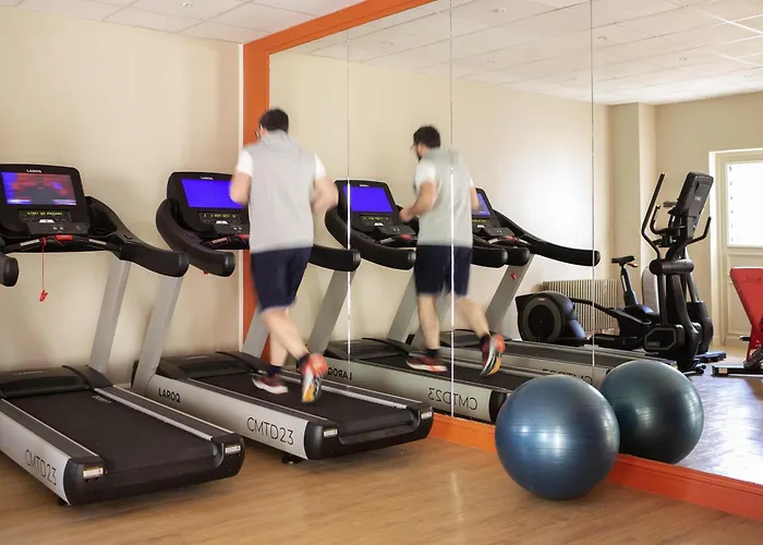 Mercure Relays Du Chateau Hotell 4*
